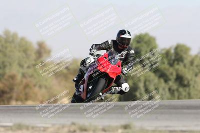 media/Dec-01-2025-Moto Forza (Mon) [[2daa91e15f]]/2-Intermediate Group/Session 2 Turn 9 Entry/